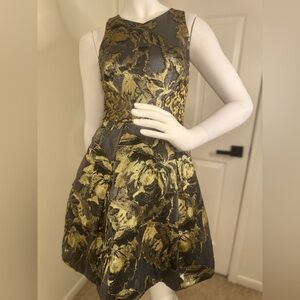 Theia Pewter & Gold Floral Jacquard Party Dress Size 2.   G44